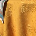 Round jacquard damask tablecloth "Delft" golden yellow