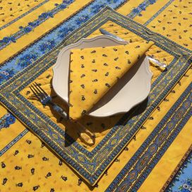 Set de table matelassé cadré "Tradition" jaune et bleu, Marat d'Avignon
