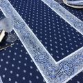 Chemin de table en coton matelassé "Bastide" bleu et blanc, Marat d'Avignon