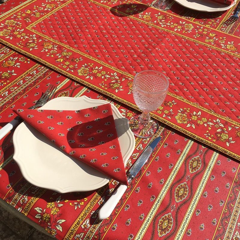 Quilted cotton table runner "Bastide" red and yellow by Marat d'Avignon