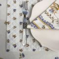 Bordered quilted placemats "Moustiers" ecru and blue, by Marat d'Avignon