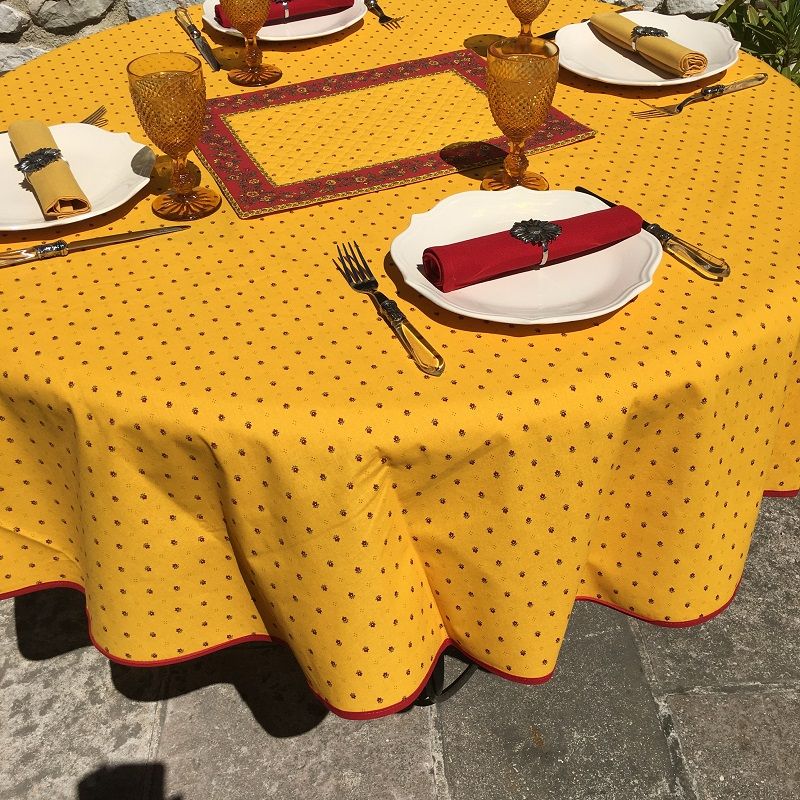 Nappe provençale ronde en coton "Calisson" jaune et rouge, Tissus Toselli