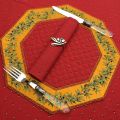 Octogonal quilted placemats "Olivettes" red and yellow, by Marat d'Avignon