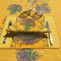 Set de table en coton matelassé enduit "Bouquet de Lavandes" fond jaune