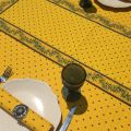 Chemin de table en coton matelassé "Olivettes" jaune et bleu