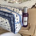 Quilted coton toiletry bag "Tradition" blanc et bleu