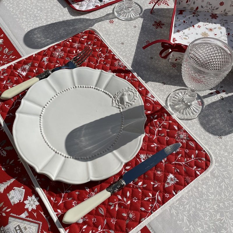 Set de table en coton matelassé enduit "Cervin" rouge
