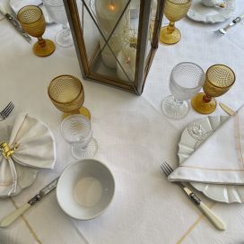 Rectangular Jacquard polyester tablecloth "Festif" white and gold from "Sud Etoffe"