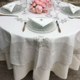 Round linen and polyester tablecloth "Coeurs brodés" white and linen bordure