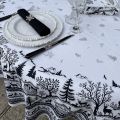 Nappe de fêtes rectangulaire placée en coton "Jura" blanche et noire