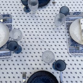 Rectangular tablecloth in cotton "Bastide" white and blue "Marat d'Avignon"