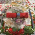 Damasked table napkin "Cigale" red