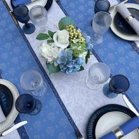 Rectangular webbed Jacquard tablecloth, stain resistant "Fontvieille" blue