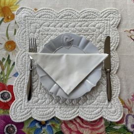 Squarel table mats, Boutis fashion ecru "Cremaria" and matching napkins