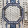 Set de table octogonal cadré "Tradition" blanc et bleu, Marat d'Avignon