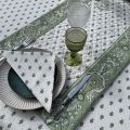 Quilted cotton table runner "Bastide" ecru and green by Marat d'Avignon