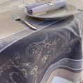 Nappe rectangulaire Jacquard "Versailles" beige et grise, Tissus Toselli