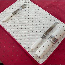 Quilted cotton placemat "Calissons" white and red