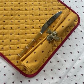 Coated quilted placemat in cotton "Calissons" yellow and red