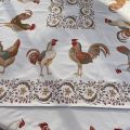 Carré de table en Jacquard Coqs et poules "Chantecler", Tissus Toselli