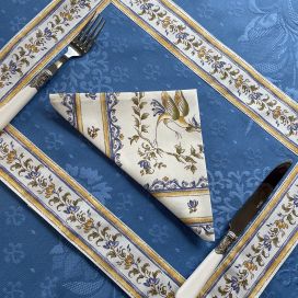 Sets de table damassés Delft bleu, bordure "Moustiers" bleu