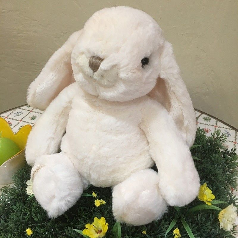 lapin blanc peluche