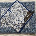 Quilted napkins poiuch and napkins "Fleurs des Champs" white and blue, by Valdrôme