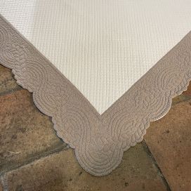 Square table mat, Boutis fashion "Morphée" ecru and linen color