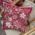 Housse de coussin en Jacquard  "Perceneige" rouge Tissus Tosseli