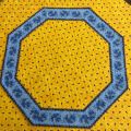 Octogonal quilted cotton table cover "Tradition" yellow and blue