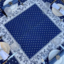 Tapis de table en coton matelassé "Avignon" bleu et blanc