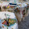 Tessitura Toscana Telerie, linen table runner "Pesciflore"