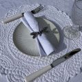 Damasked Jacquard table napkin "Delft" white
