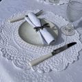 Nappe rectangulaire damassée en jacquard "Delft" blanc