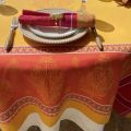 Nappe rectangulaire Jacquard "Cassis" orange et rouge, fuchsia, Tissus Toselli