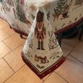 Jacquard tablecloth "Casse Noisette" green and red, Tissus Toselli