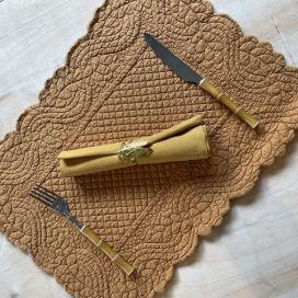 Rectangular table mats, Boutis fashion curry color "Morphée"