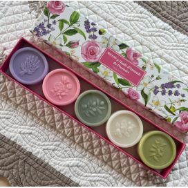 Box of five perfumed soaps