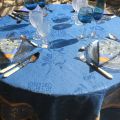 Jacquard tablecloth "Delft" blue, bordure "Clos des Oliviers" blue