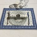 Bordered quilted placemats "Tradition" white blue, by Marat d'Avignon