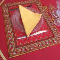 Set de table matelassé cadré "Avignon" jaune et rouge, Marat d'Avignon