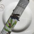 silvery metal napkins ring "Olives"