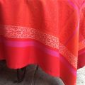Nappe carrée Sud Etoffe, Jacquard polyester  "Chamaret" rouge et orange