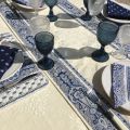Chemin ou carré de table damassé Delft écru, bordure "Bastide" bleu et blanc