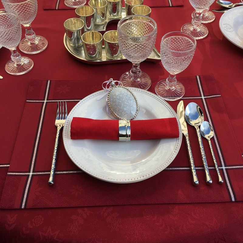 Set de table Jacquard polyester "Natif" rouge et argent, Sud Etoffe